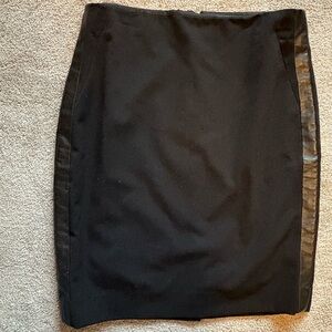 Black and faux leather skirt 8